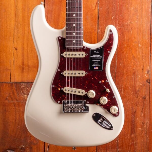 FENDER AMERICAN PROFESSIONAL II STRATOCASTER ROSEWOOD FINGERBOARD OLYMPIC WHITE