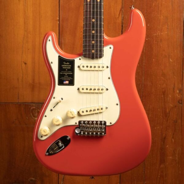 FENDER AMERICAN VINTAGE II 1961 STRATOCASTER LEFT-HAND RW FIESTA RED