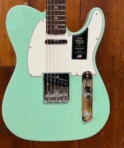 FENDER AMERICAN VINTAGE II 1963 TELECASTER RW SURF GREEN