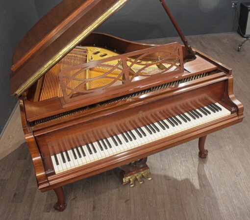 Steinway Model M Chippendale 5'7'' Grand Piano Walnut